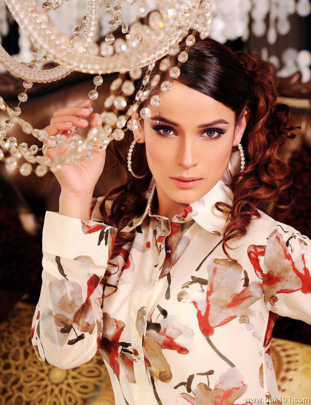 Nisha_Butt_Fashion_pakistani_female_model_37_lhxnt_Pak101%28dot%29com.jpg