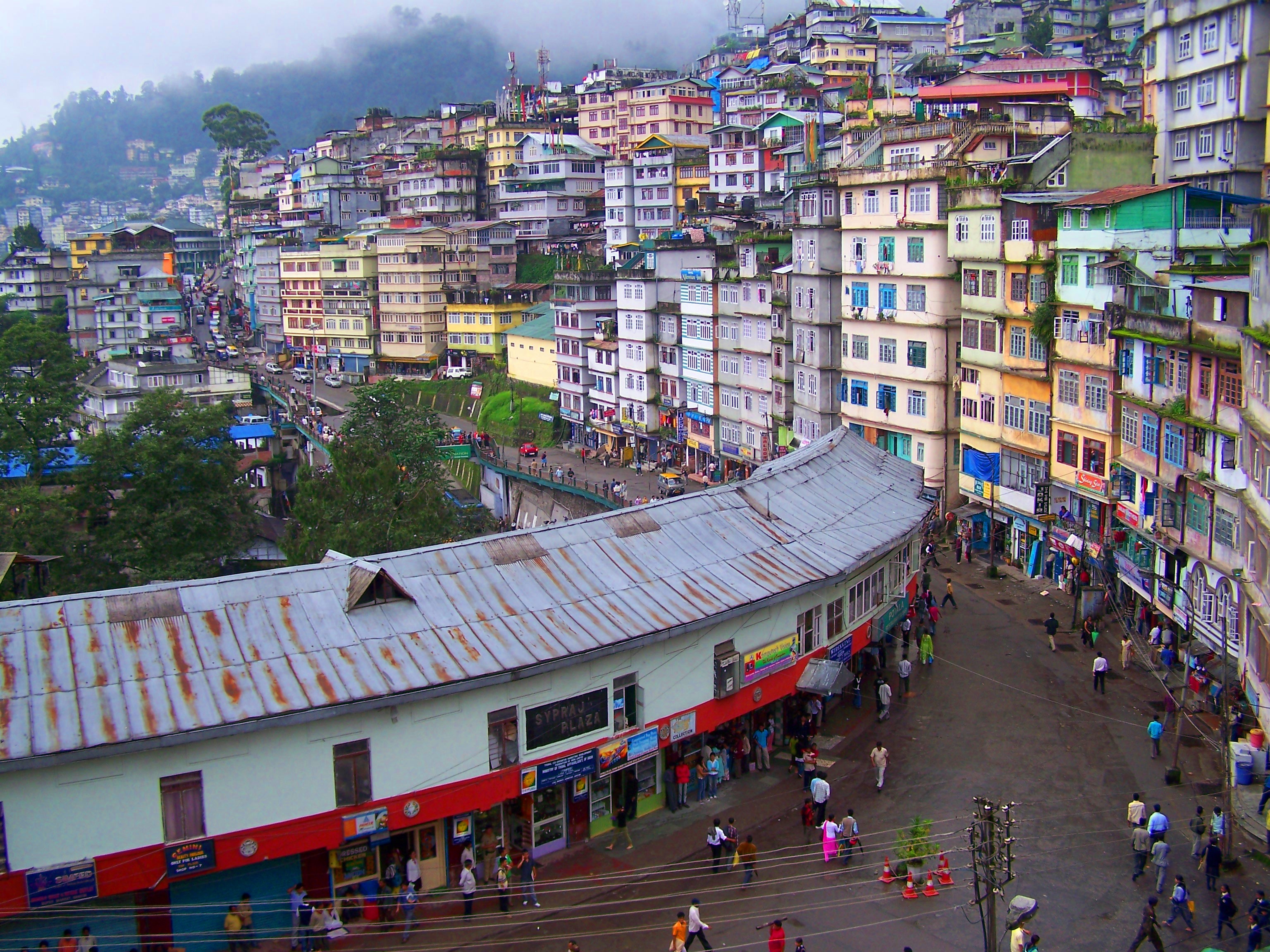 sikkim-tourist-places-gangtok-market.jpg