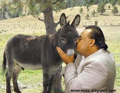 Altaf%20Hussain%20Donkey%20Kissing%20Scene%5B5%5D.jpg