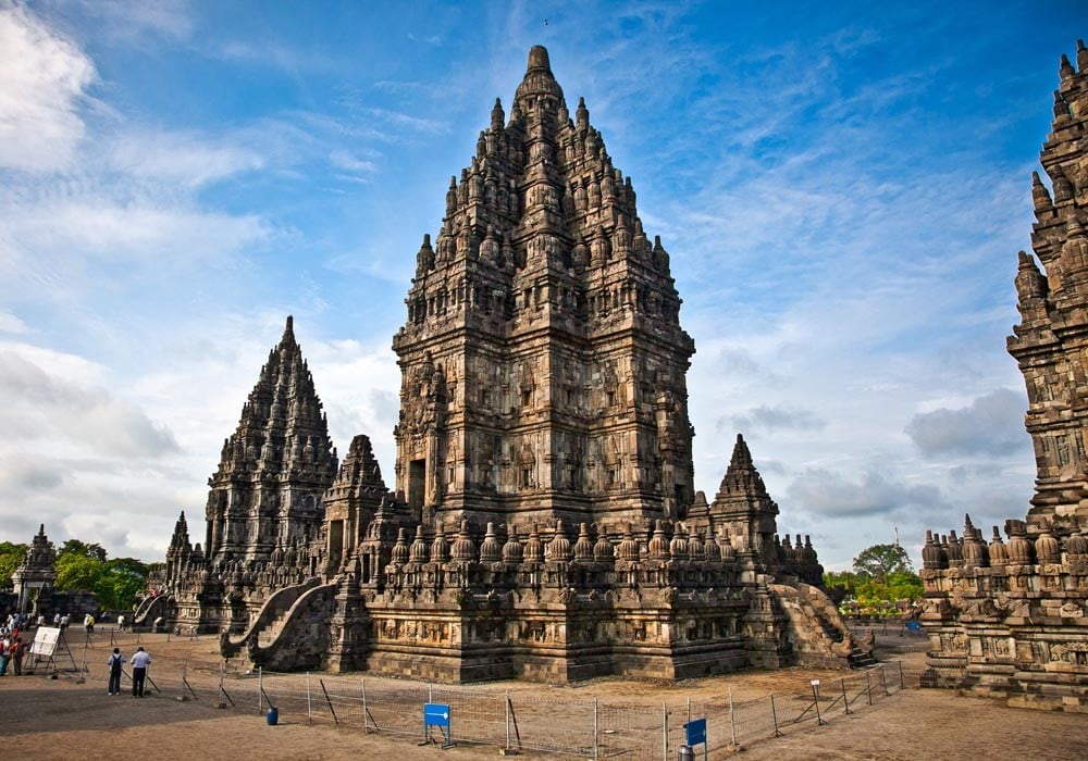 prambanan-temple-compund.jpg