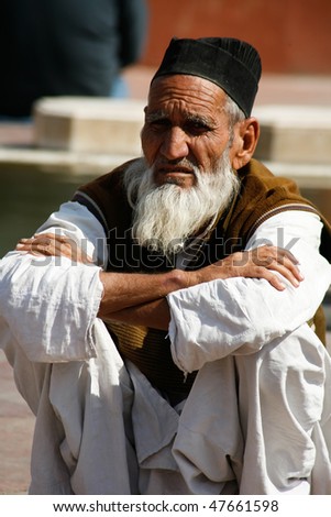 stock-photo-delhi-february-old-bearded-muslim-pilgrim-in-jama-masjid-mosque-on-february-in-dehli-47661598.jpg