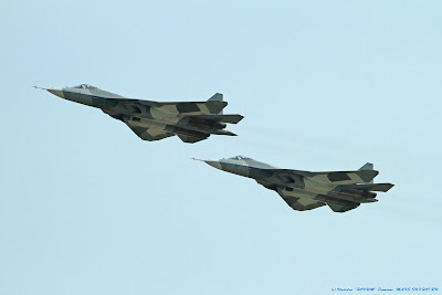 Two+Russian+PAK-FA+Stealth+Fighters+Flying+Together_1.jpg