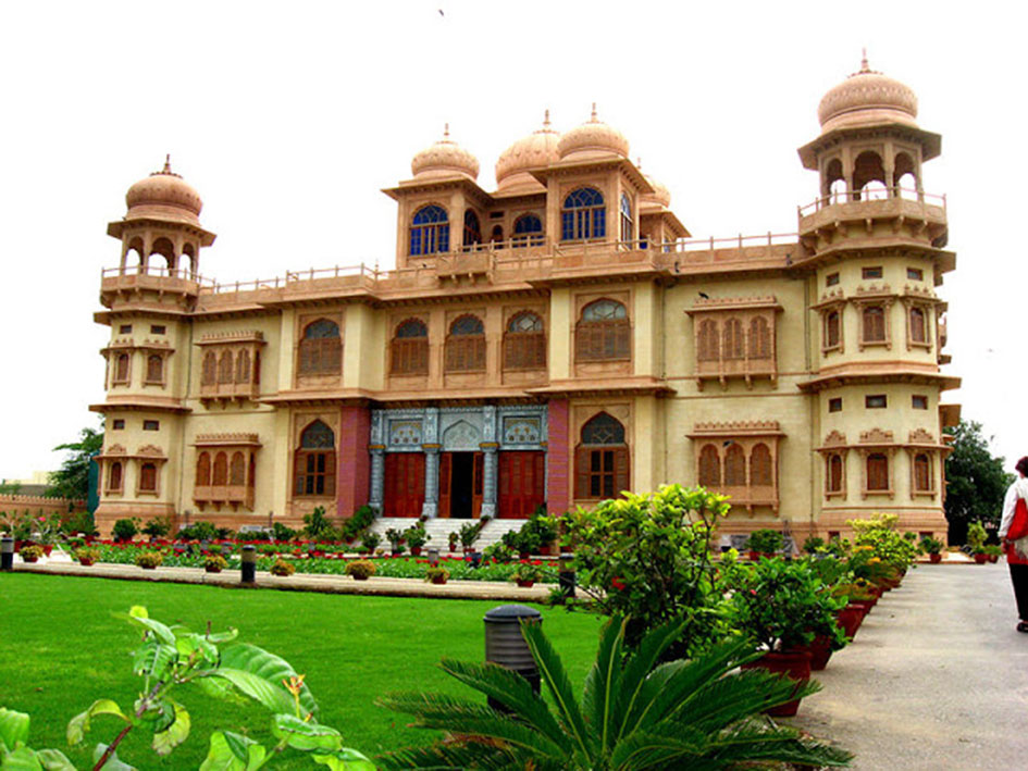 Mohatta-palace-main.jpg