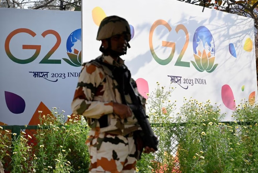 a member of india s military force stands guard at the g20 foreign ministers meeting in new delhi india march 2 2023 photo reuters