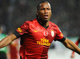 22726379_drogba.jpg