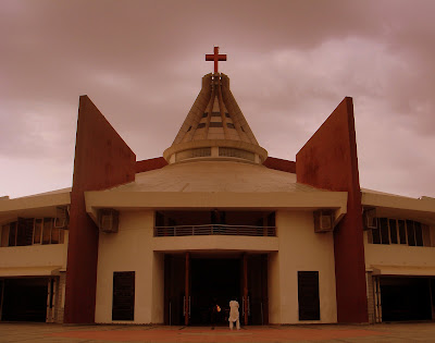 Infant+Jesus+Shrine,+Viveknagar,+Bangalore.JPG