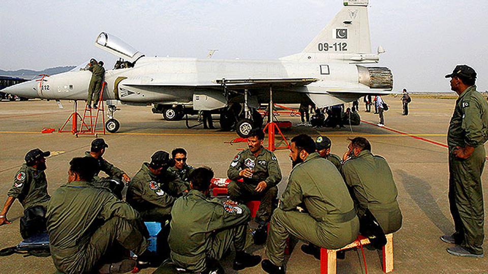 jf-17-jet-pakistan_1674b436-44d8-11e9-9b94-c272560e6ac5.jpg