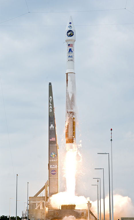 467px-Atlas_V(401)_launches_with_LRO_and_LCROSS_cropped.jpg