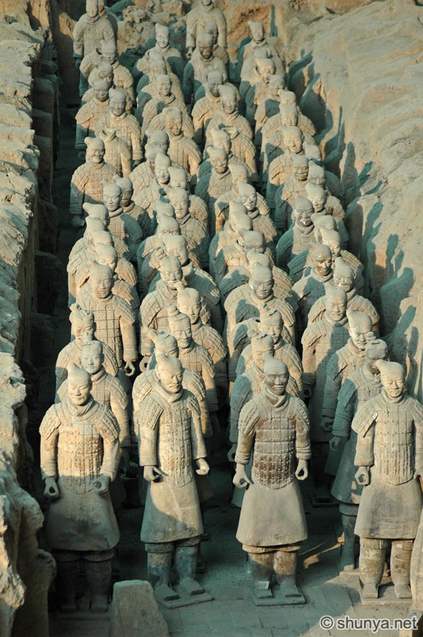 TerracottaWarriors02.jpg