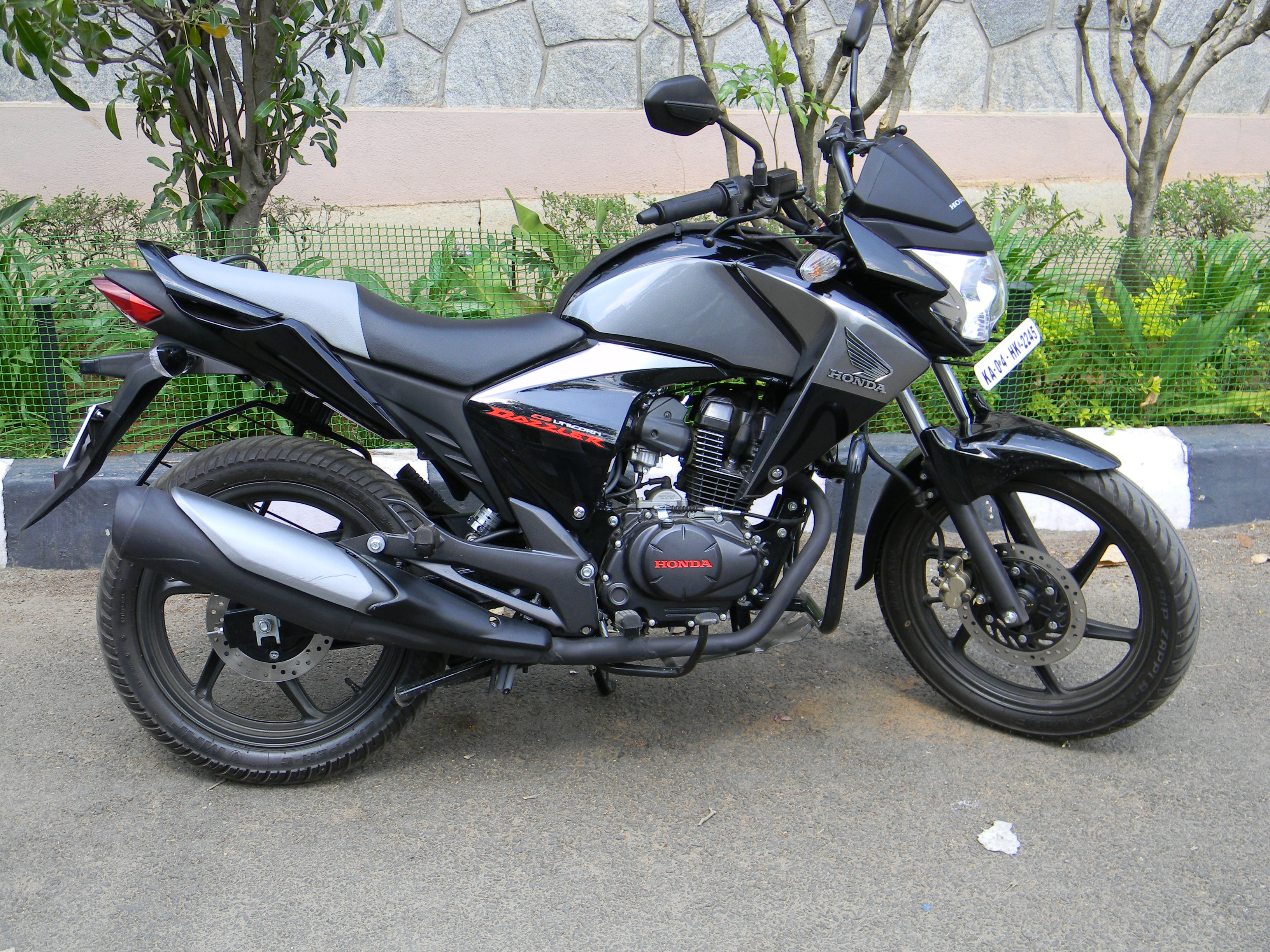 Honda-CB-Unicorn-Dazzler-925602428-786839808-2.jpg