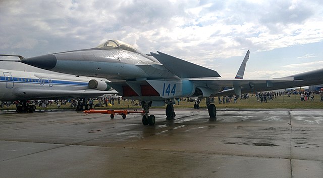 640px-MiG144_left_side.jpg