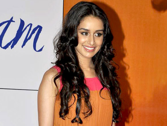 Shraddha_Kapoor_at_the_premiere_of_Mausam.jpg