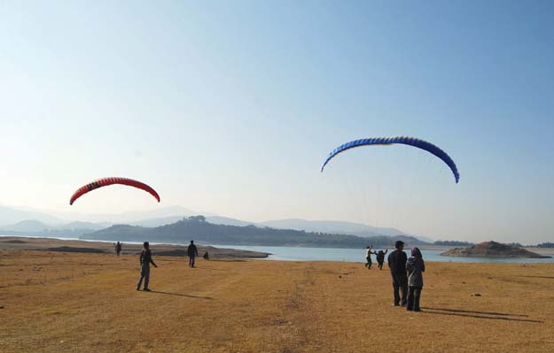 paragliding-training-pls-pick-one-copy.jpg