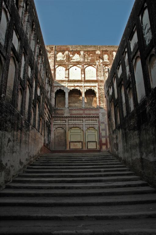 Lahore_Fort_Hathee_Peyr_2005-09-03.jpg