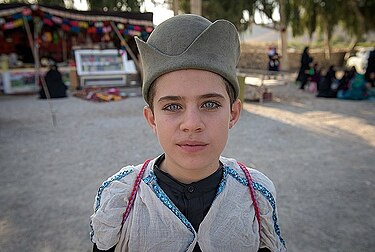 375px-A_Qashqai_child.jpg