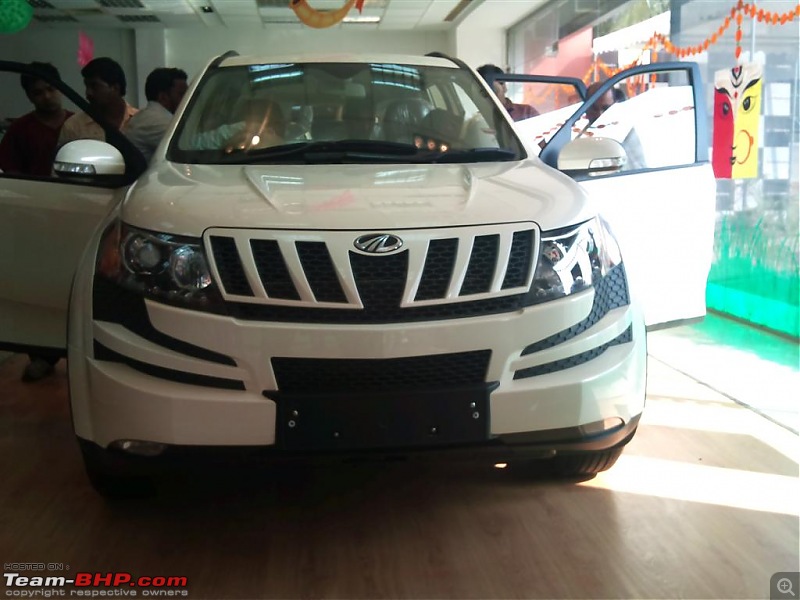 818917d1317395366t-new-mahindra-suv-2011-pics-pg-109-update-xuv500-launched-10-8-lakhs-dsc_0627.jpg