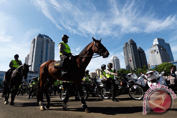 20151223antarafoto-pengamanan-natal-tahun-baru-231215-sgd-2.jpg