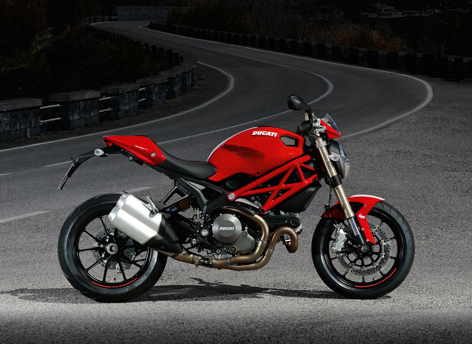 2012+Ducati+Monster+1100+EVO+-+1.jpg