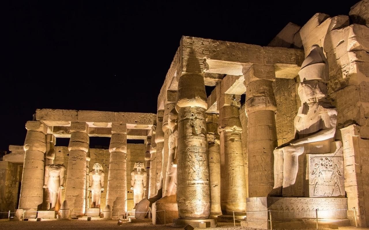 luxor-36hours-luxortemple-xlarge.jpg