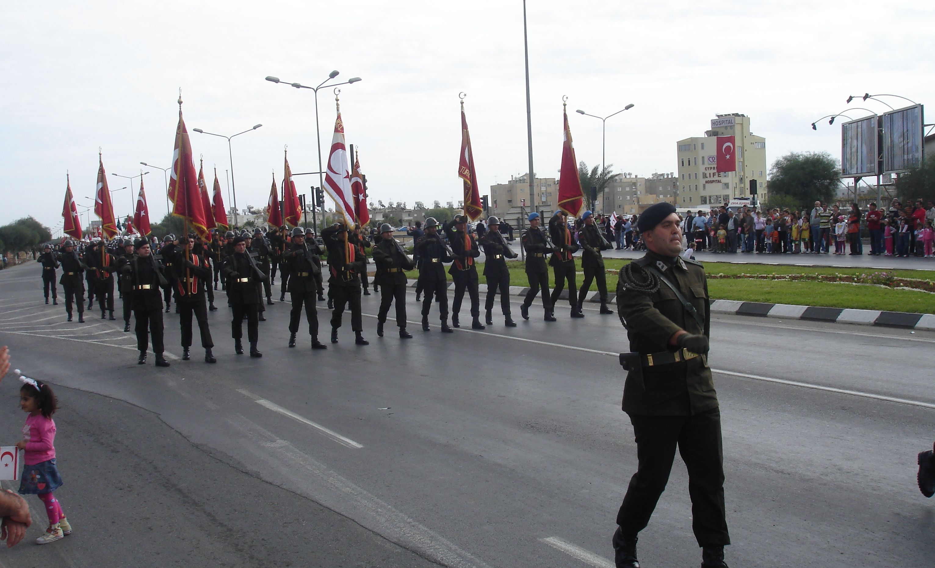 Northern_Cyprus_Republic_Day_parade_2007_2.JPG