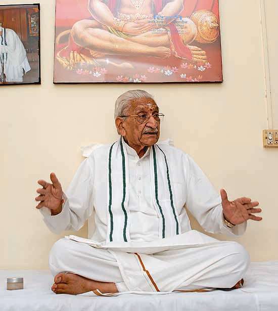 ashok_singhal_20130909_1.jpg