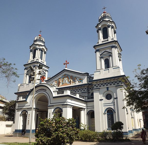608px-Cathedral_of_the_Most_Holy_Rosary_%28Portuguese_Church%29%2C_Calcutta_%28Kolkata%29.JPG
