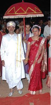 Mangalorean_Catholic_wedding_costumes.jpg