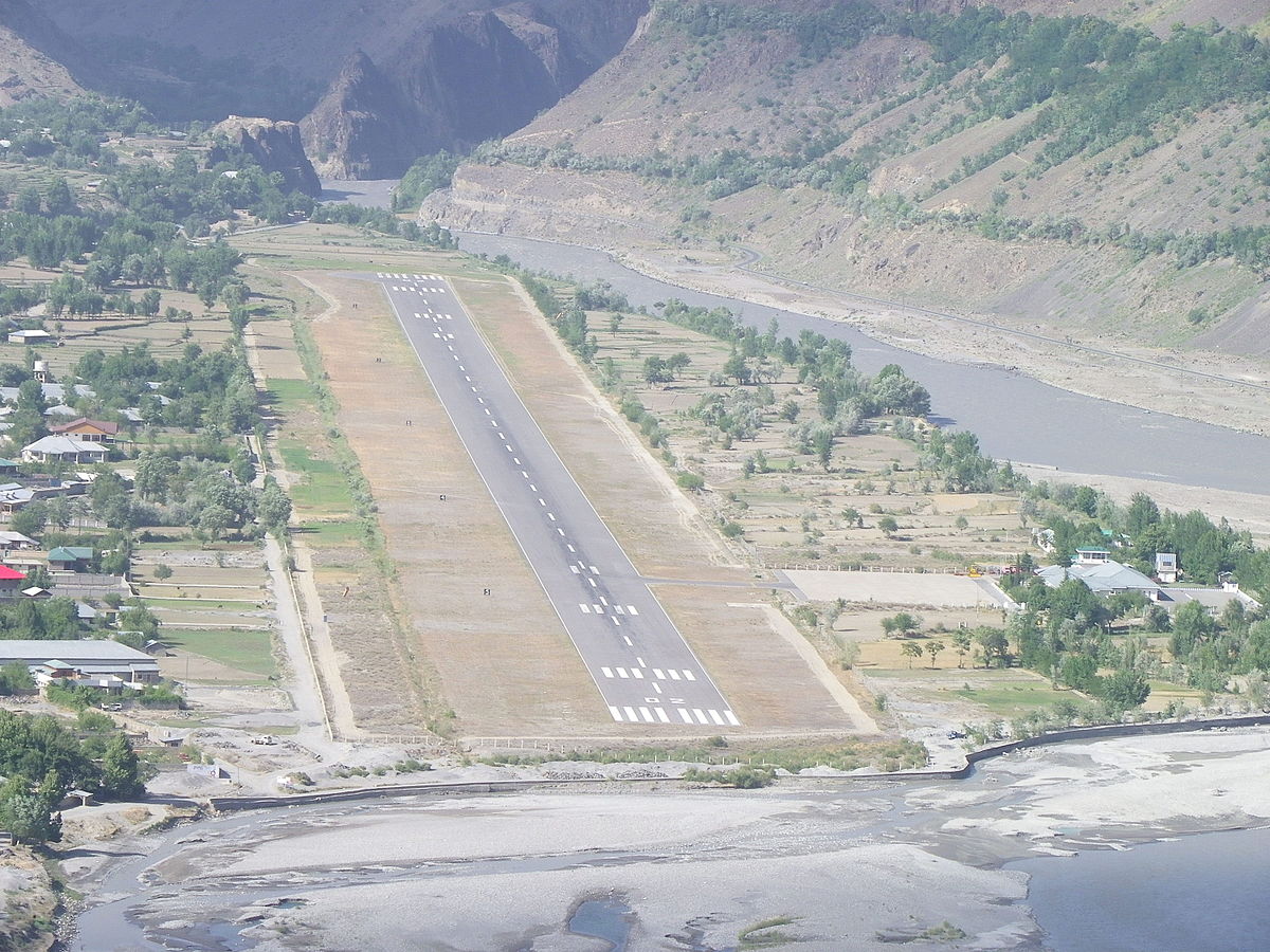 1200px-Air_Strip_Chitral.JPG