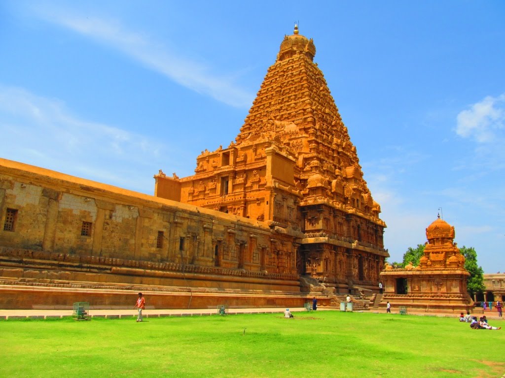 Thanjavur-Brihadeeshwarar-Shiva5.jpg