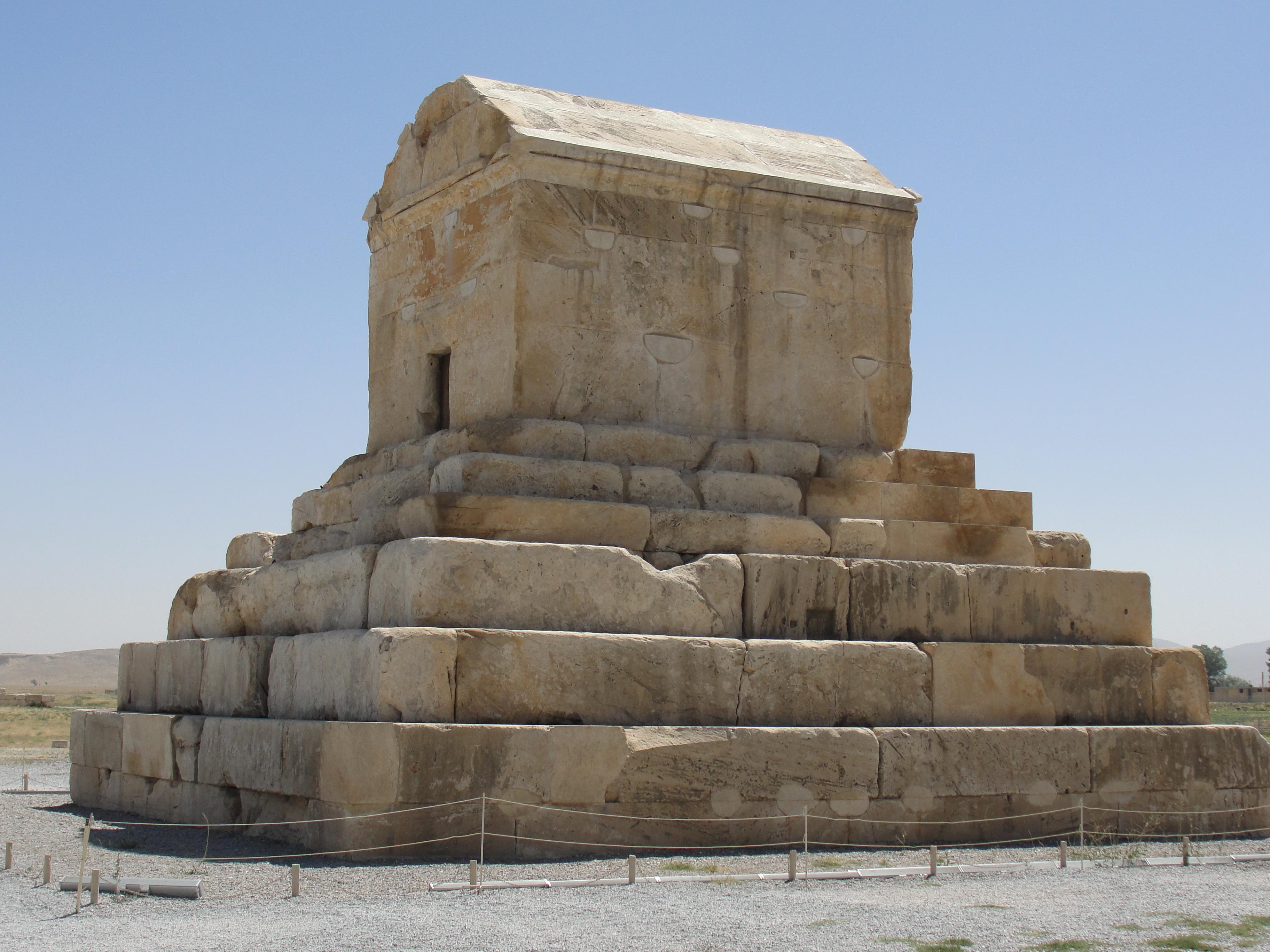 CyrustheGreatTomb_22057.jpg