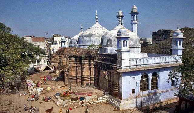 Varanasi_Gyanvapi+Mosque.jpg