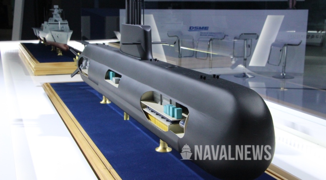 dsme2000-2000-tons-class-submarine-scale-model-at-madex-2019-naval-news.jpg