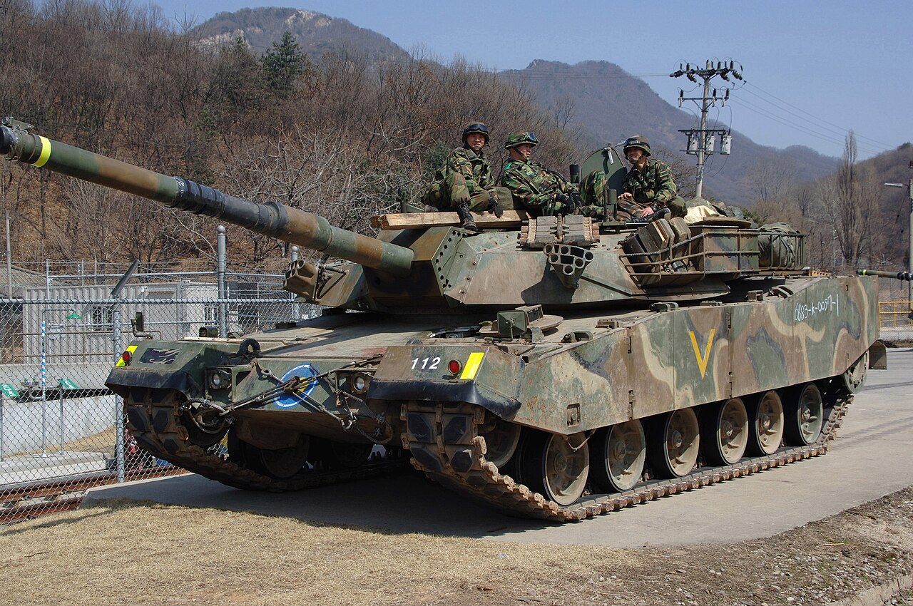1280px-Korean_K1_Tank.JPEG