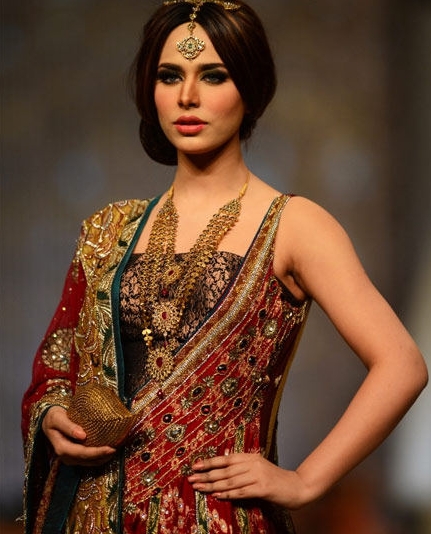 bridal-fashion-show-karachi-7.jpg