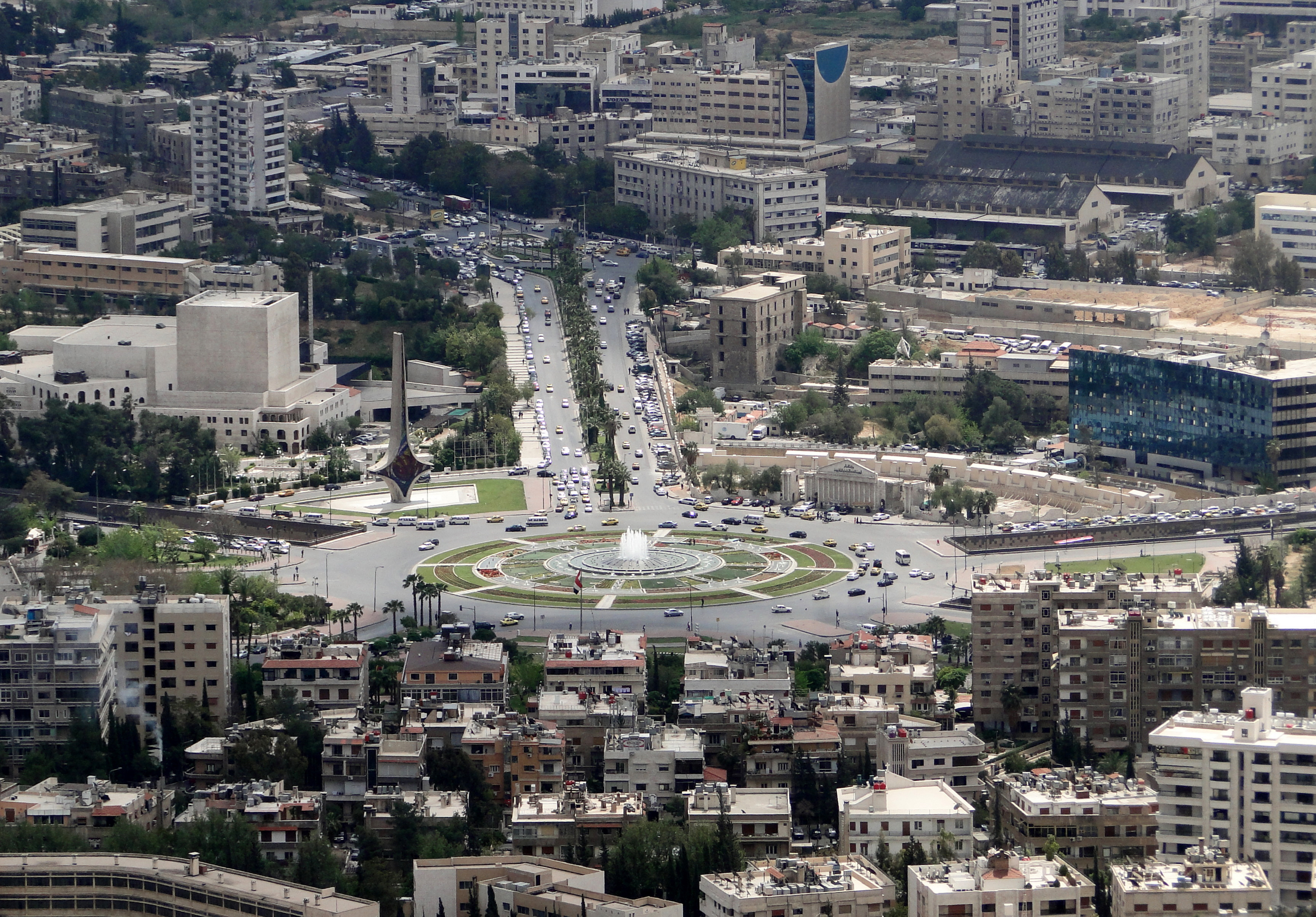 Umayyad_Square,_Damascus.jpg