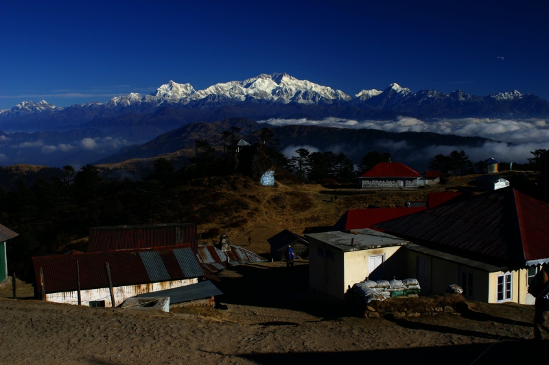 Kanchendzonga_from_sandakaphu.jpg