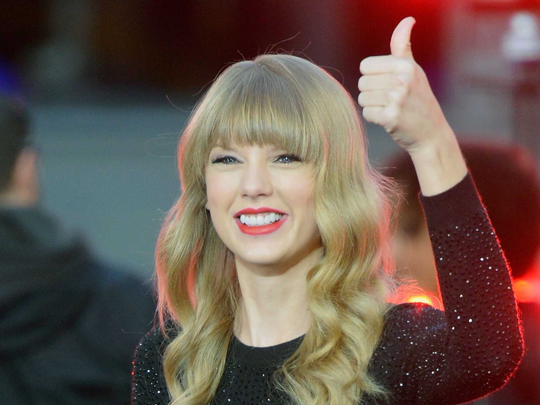 how-taylor-swift-conquered-the-music-world-by-age-22.jpg