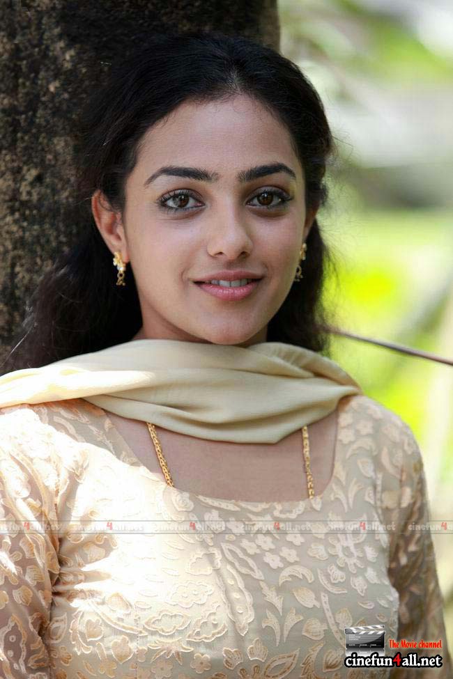 hot_malayalam_actress_nithya_menon10.jpg