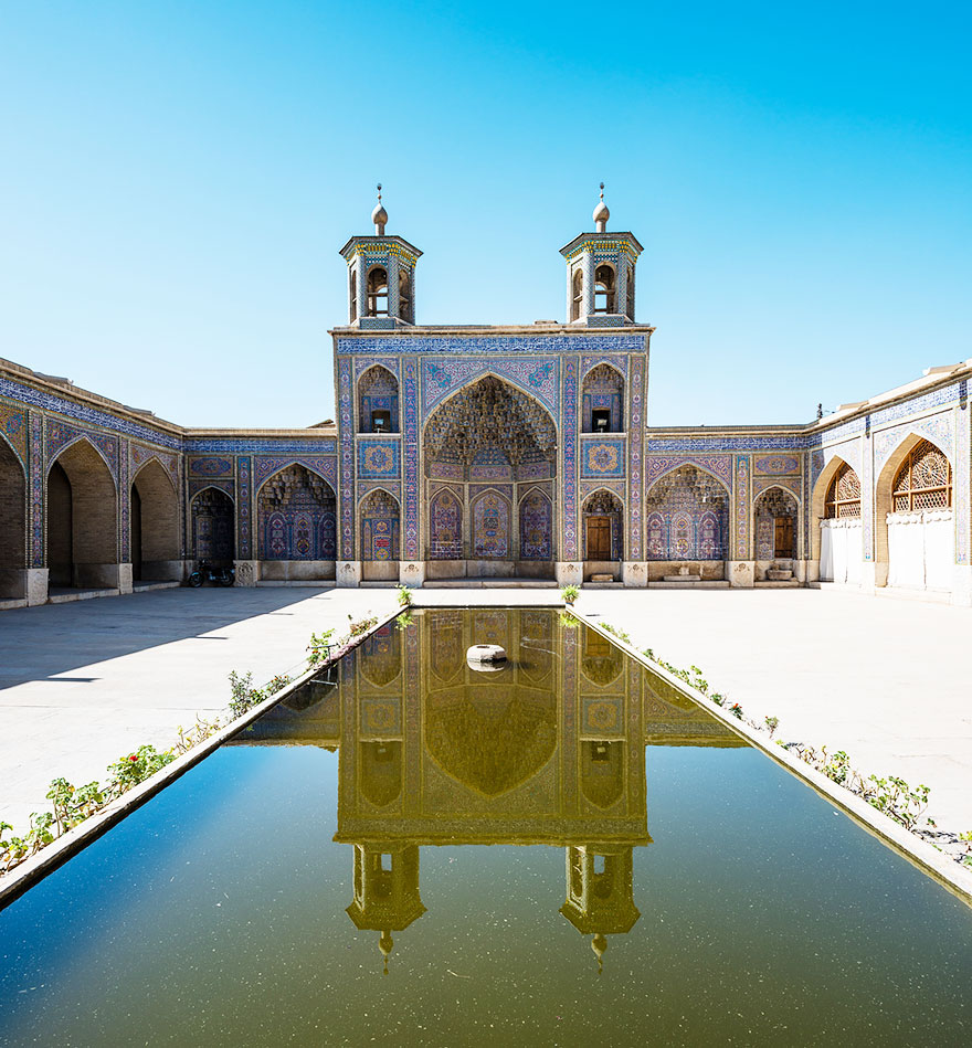 nasir-al-mulk-mosque-shiraz-iran-11.jpg