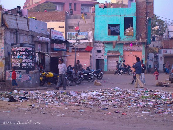 India_Filth_garbage_street.jpg