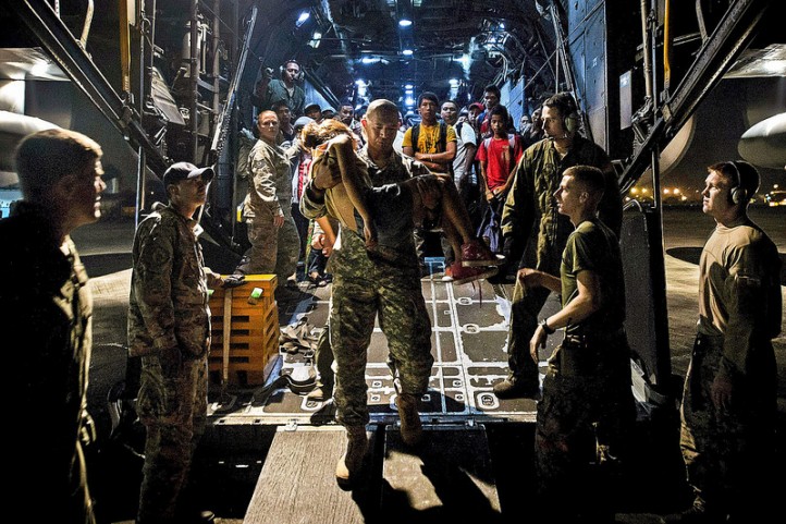 disaster-relief-militarism-military-philippines-japan-722x481.jpg