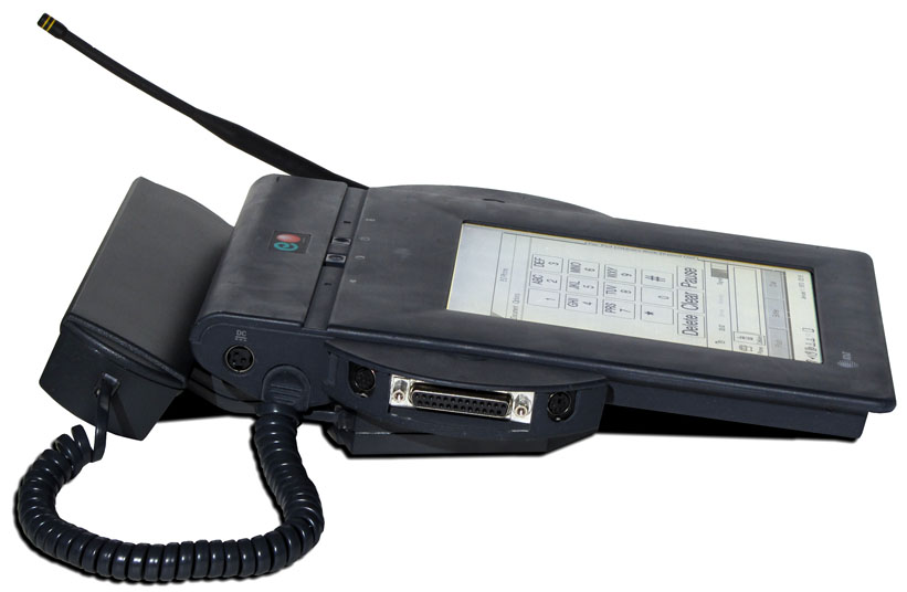 eo-440-cellphone.jpg