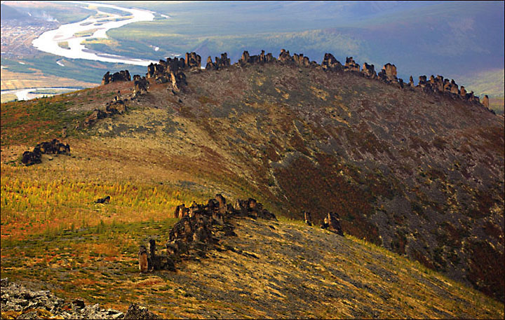 Yakutia,%20rocks%20on%20top%20of%20the%20hill.jpg