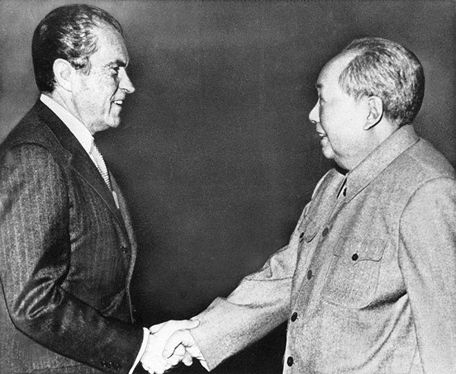 president-nixon-with-chairman-mao-tse-tung.jpg