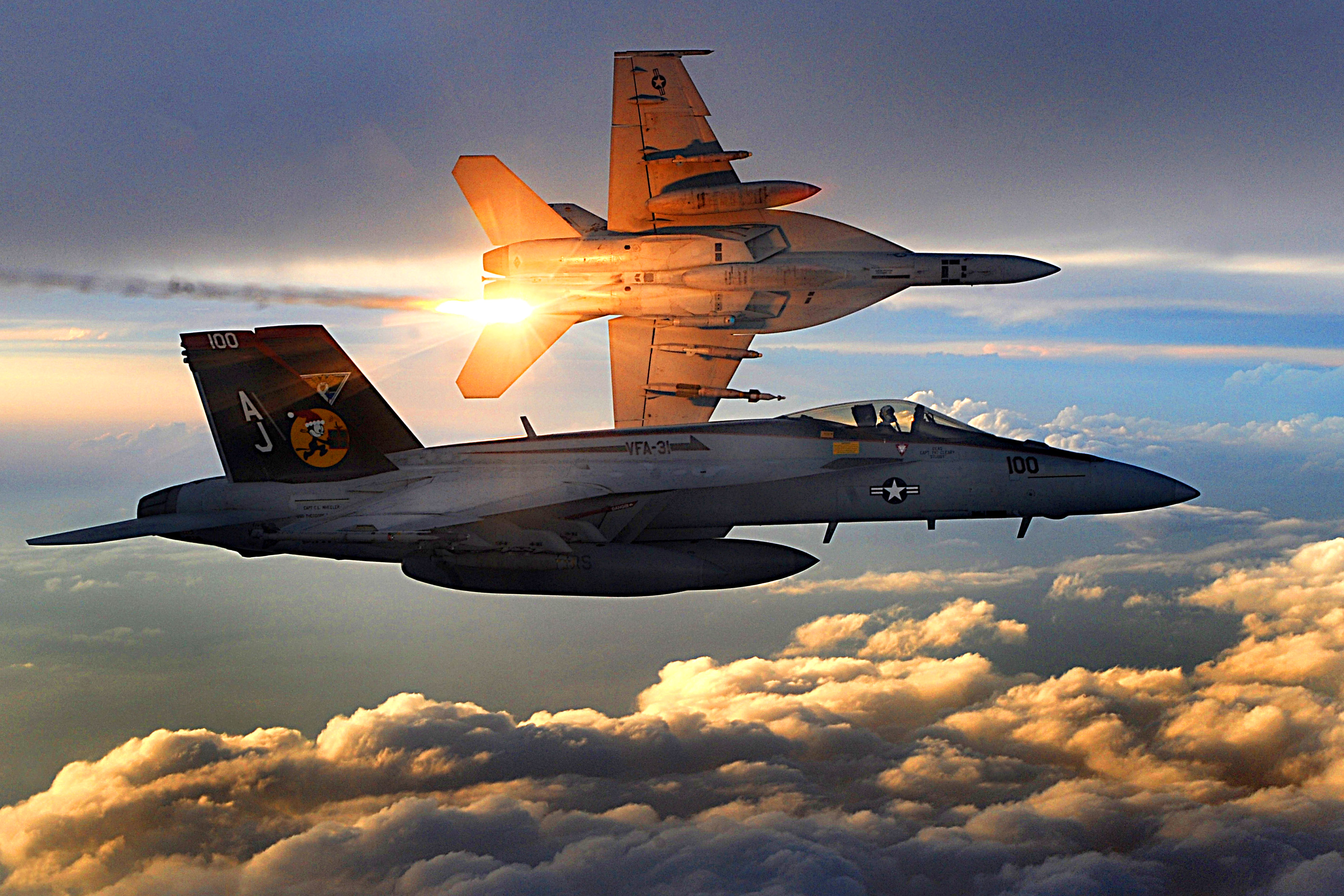 FA-18_Super_Hornets_of_Strike_Fighter_Squadron_31_fly_patrol%2C_Afghanistan%2C_December_15%2C_2008.jpg