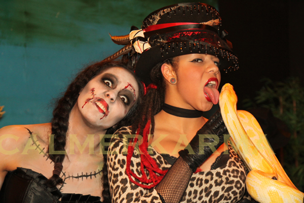 HALLOWEEN-SNAKE+ZOMBIE-LICK_9390-600CK.jpg