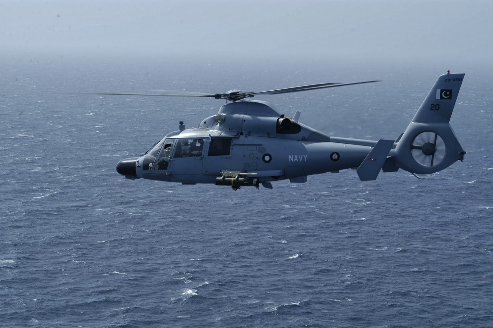 Pak+Navy's+Z-9C+Anti-submarine+warfare+(ASW)+Helicopter..jpg