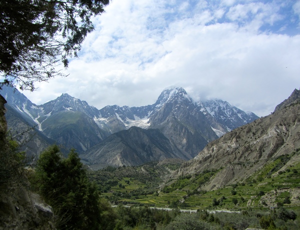 the-glacier-strewn-valley-of-bagrote-in-gilgit-baltistan.-pakistan-has-more-than-7200-glaciers-in-its-high-mountains-according-to-the-meteorology-department-1549615082.jpg