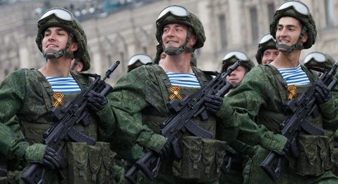 AK-12-Rifles-Shown-at-2019-Moscow-Victory-Day-Parade-1-660x360.jpg