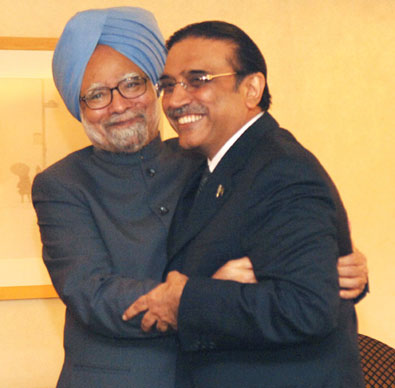 Manmohan-Singh-Asif-Ali-Zardari.jpg